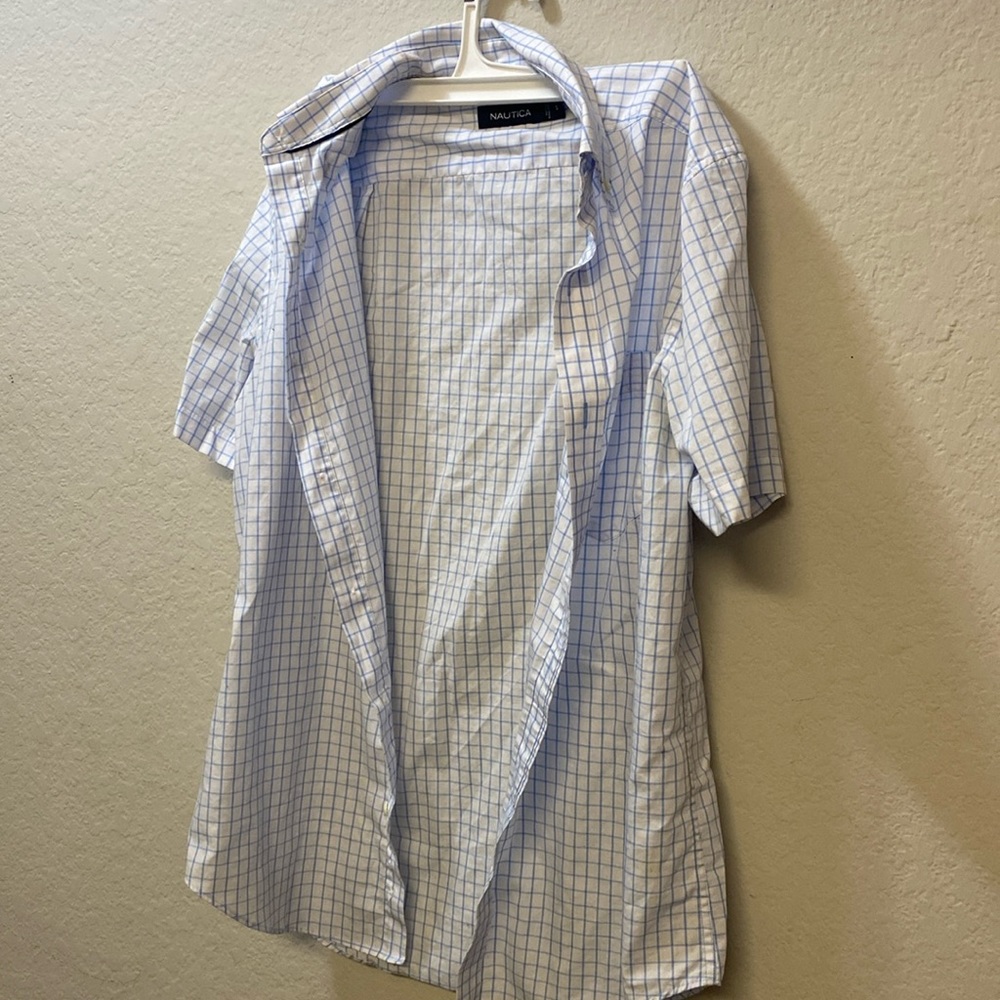 Brand: Nautica. Size: S. Color: White